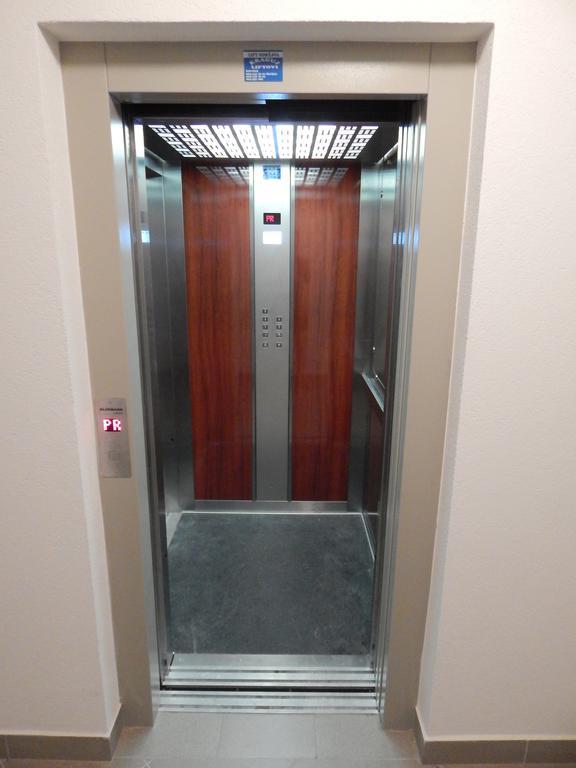 Apartments Center Kg Крагуевац Номер фото